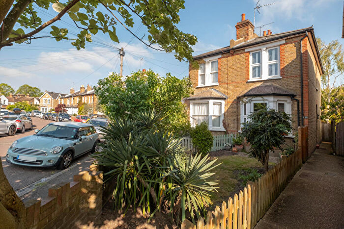 2 Bedroom Semi Detached House For Sale In Rowlls Road, Kingston Upon Thames, KT1
