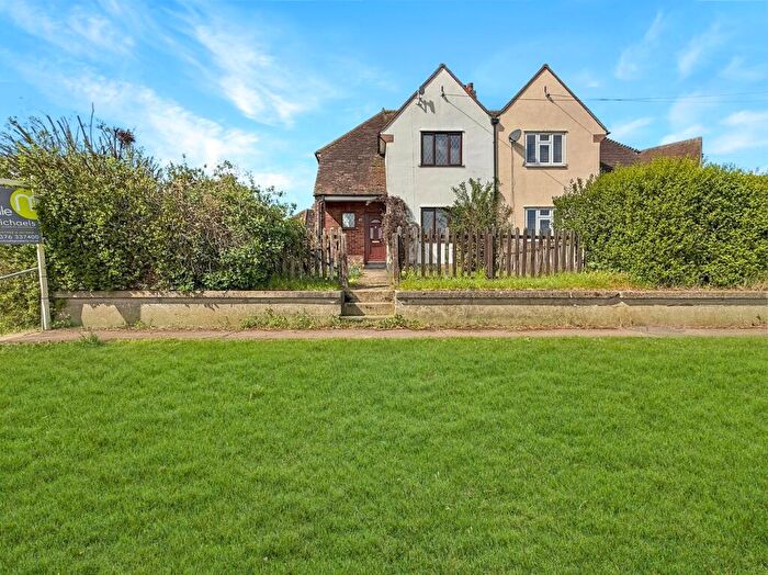 3 Bedroom Semi Detached House For Sale In Panfield Lane, Braintree, CM7