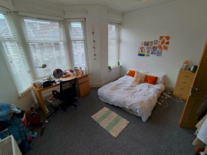 4 Bedroom House To Rent In Tewkesbury Place, Cathays, Cardiff, CF24