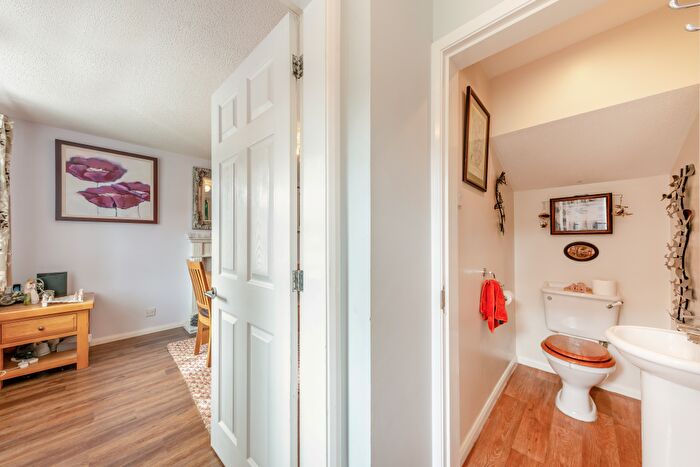 3 Bedroom End Of Terrace House For Sale In Greenfield Avenue, Solihull, CV7