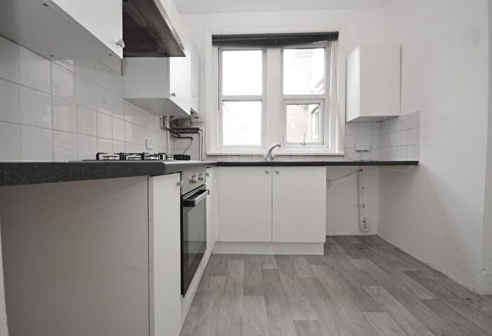 2 Bedroom Apartment To Rent In Bournemouth, BH8