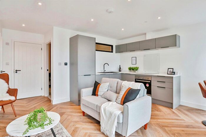1 Bedroom Apartment For Sale In Jefferson Avenue, Poole, BH15