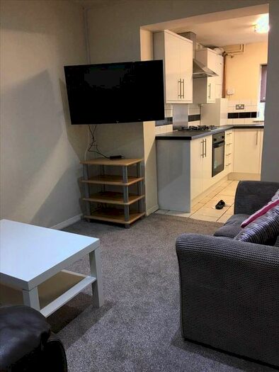 1 Bedroom End Of Terrace House To Rent In Tennyson Avenue, Canterbury, CT1