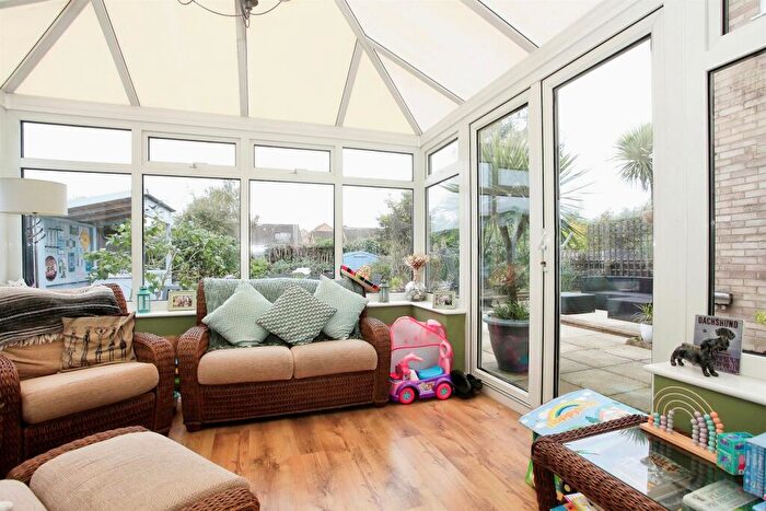 4 Bedroom Detached House For Sale In Peterborough Road, Farcet, Peterborough, PE7