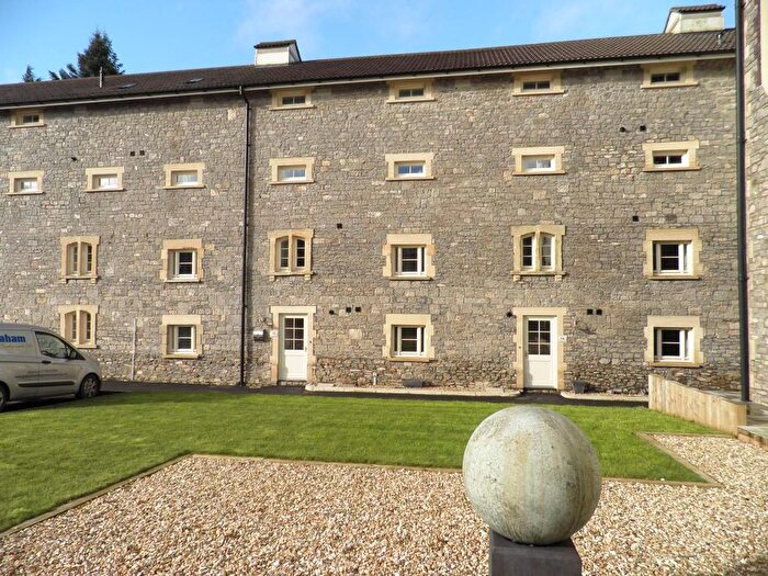 3 Bedroom Flat To Rent In Old Brewery Place, Oakhill, Nr Radstock, BA3