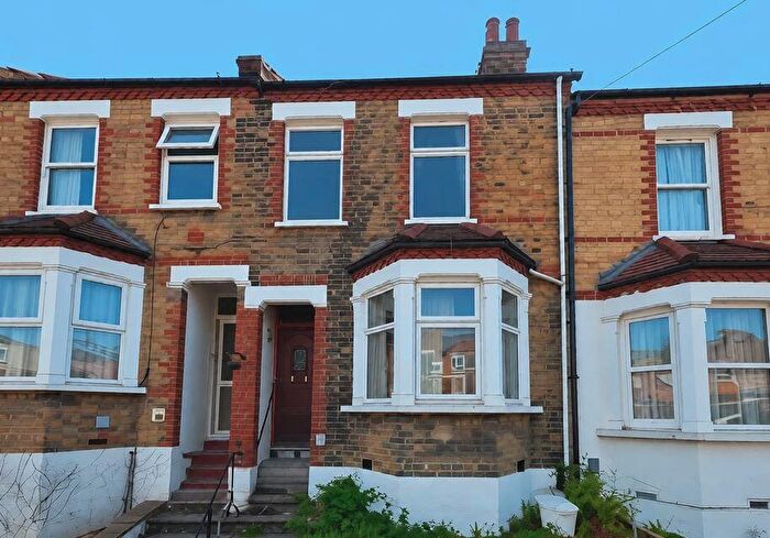 3 Bedroom Terraced House For Sale In Sandcliff Road, Erith, Kent, DA8