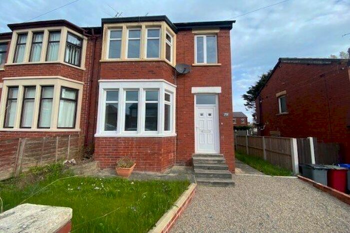 3 Bedroom Property To Rent In Bardsway Avenue, Blackpool, FY3