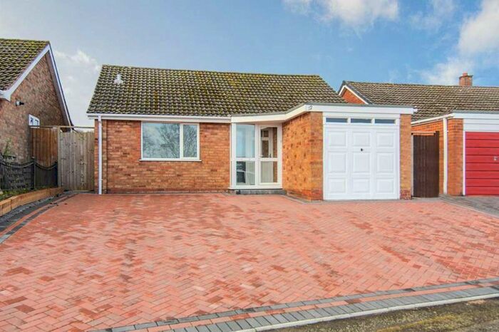 3 Bedroom Detached Bungalow For Sale In Glenwood Rise, Stonnall, Walsall, WS9