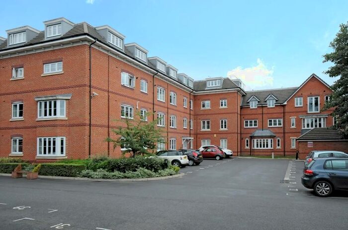 1 Bedroom Apartment To Rent In Regency Point, NG2
