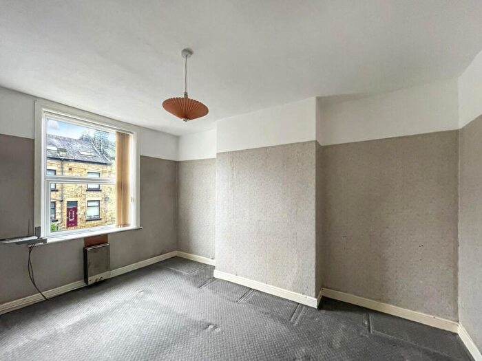 3 Bedroom Terraced House For Sale In Wellington Terrace, Leeds, West Yorkshire, LS13
