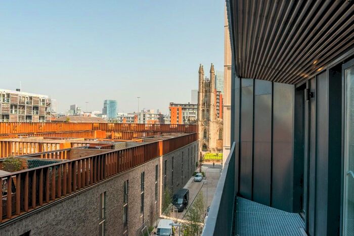 2 Bedroom Flat To Rent In City Gardens, Spinners Way, Manchester, Greater Manchester, M15