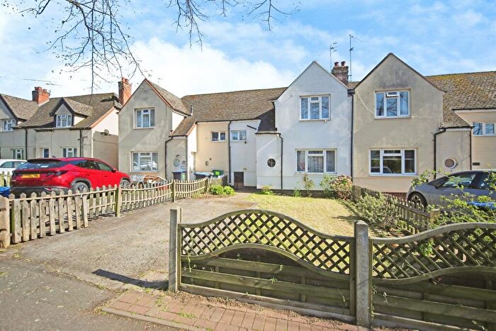 3 Bedroom Semi Detached House For Sale In Justins Avenue, Stratford-Upon-Avon, CV37