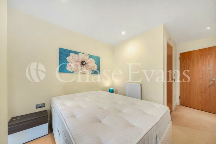 3 Bedroom Flat To Rent In Indescon Square, Canary Wharf, London, E14