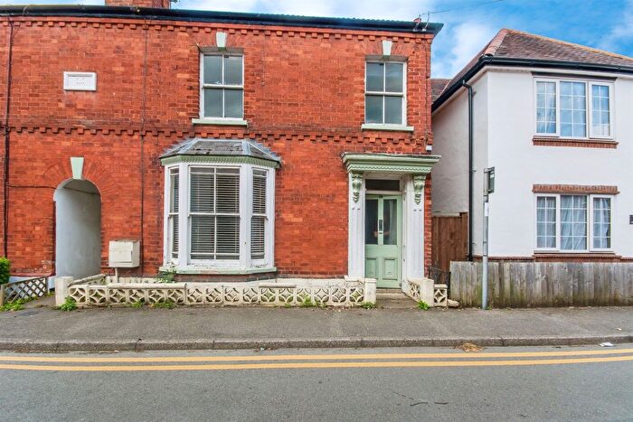 3 Bedroom Semi-detached House For Sale In Albert Street, Holbeach, Spalding, PE12