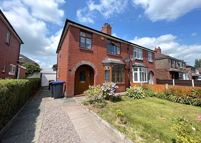 3 Bedroom Semi Detached House For Sale In Kingsfield Road, Biddulph, ST8