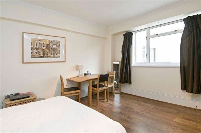 Studio To Rent In Sloane Avenue Mansions, London, SW3
