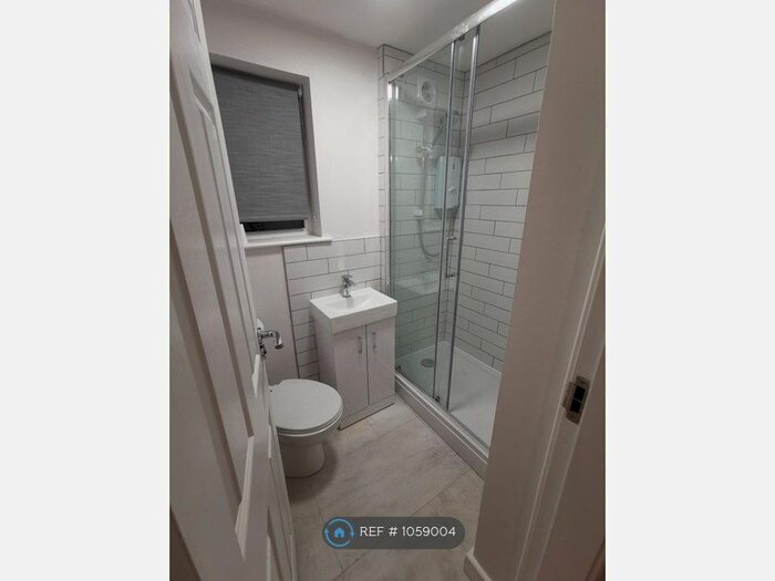 1 Bedroom Flat To Rent In Plumptre Way, Eastwood, Nottingham, NG16