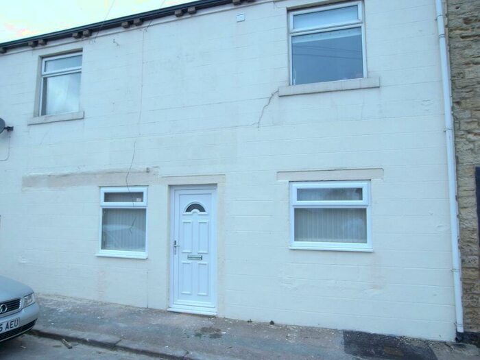 1 Bedroom Flat To Rent In Broad Lane, Stanningley, Pudsey, West Yorkshire, Uk, LS28