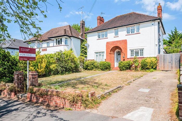 4 Bedroom Detached House For Sale In Warren Road, Banstead, SM7