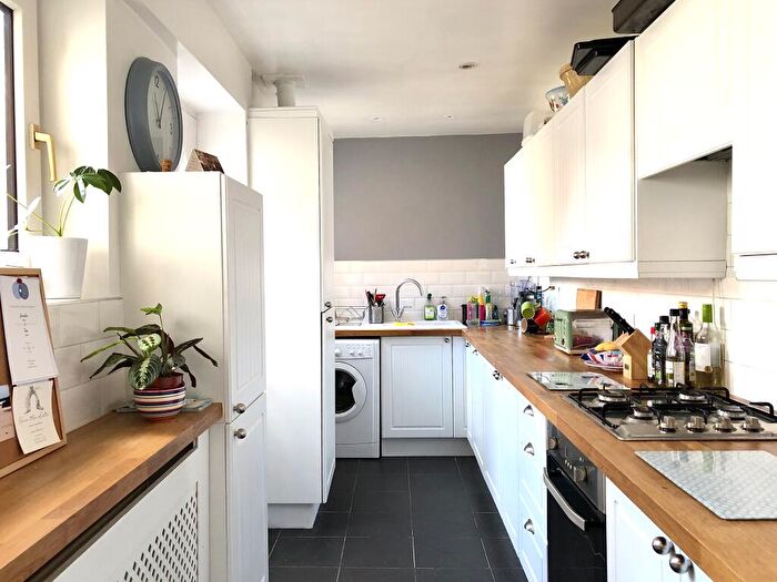 2 Bedroom House To Rent In Roebuck Lane, Sale, M33