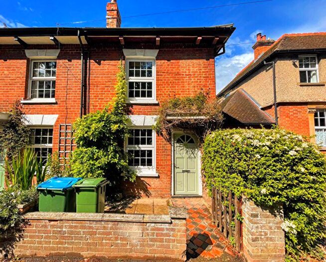 2 Bedroom Cottage To Rent In London Road, Aston Clinton, HP22