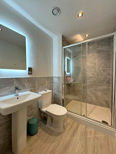 1 Bedroom Flat For Sale In Barlow Moor Road, Chorlton, M21