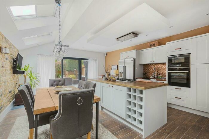 3 Bedroom Terraced House To Rent In Shernhall Street, Walthamstow, London, E17