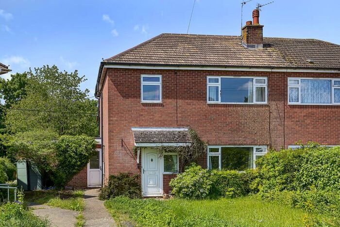 3 Bedroom Semi-Detached House For Sale In Cumnor Village, Oxford, OX2