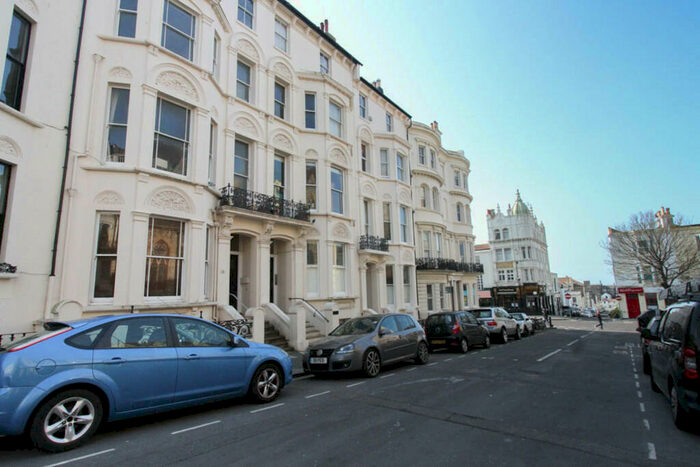 1 Bedroom Apartment To Rent In Cambridge Road, Hove, BN3