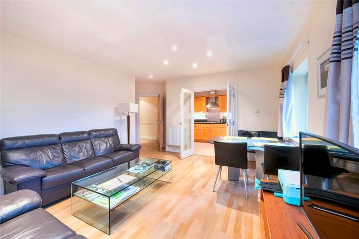 2 Bedroom Flat To Rent In Warren House, Beckford Close, W14
