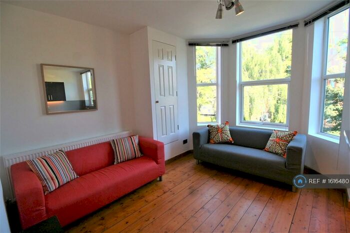 3 Bedroom Flat To Rent In Old Lansdowne Road, Manchester, M20