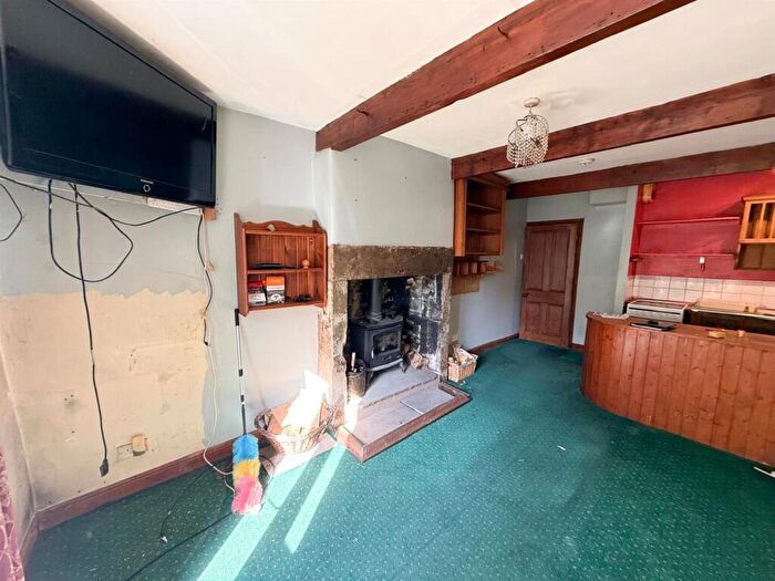 1 Bedroom Apartment For Sale In Main Road, Eastburn, BD20