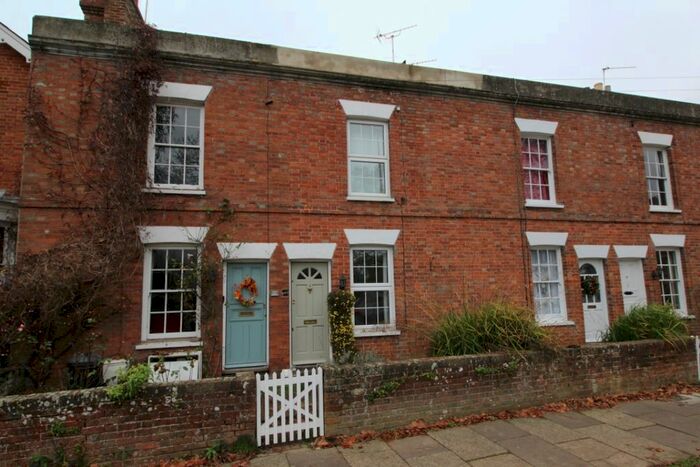 2 Bedroom Terraced House To Rent In Oaks Road, Tenterden, Kent, TN30