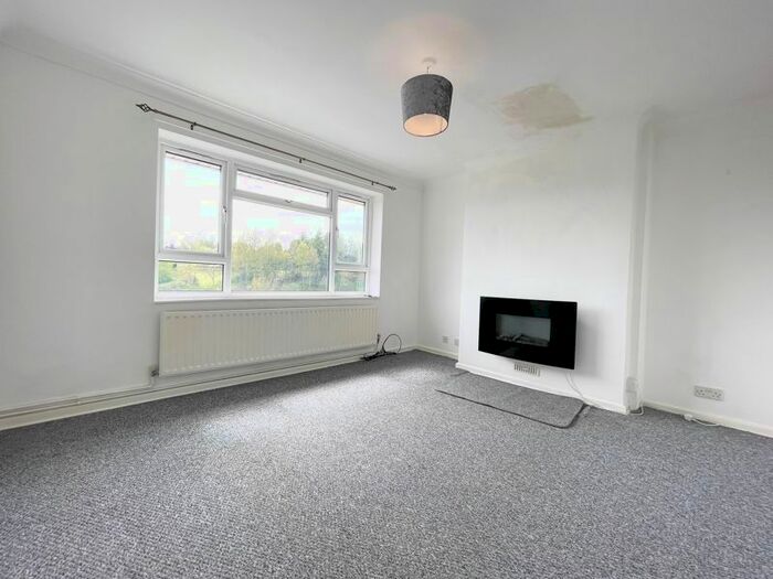 2 Bedroom Flat To Rent In Broadway Court, Meir, Stoke-On-Trent, Staffordshire, ST3