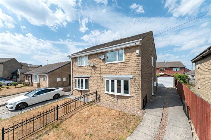 2 Bedroom Semi-Detached House For Sale In Alden Avenue, Morley, Leeds, West Yorkshire, LS27