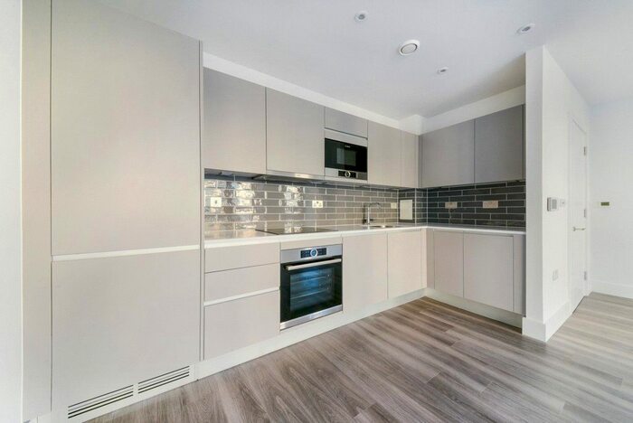2 Bedroom Flat For Sale In Acer Heights, Parkside Avenue, SE10