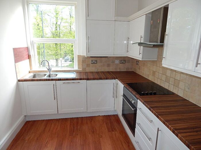 2 Bedroom Flat To Rent In Flat, Thorne Road, DN1
