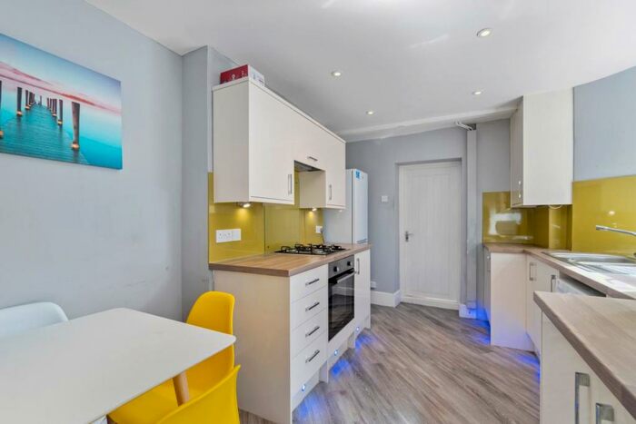 4 Bedroom Terraced House To Rent In Furzehill Road, Plymouth, Devon, PL4