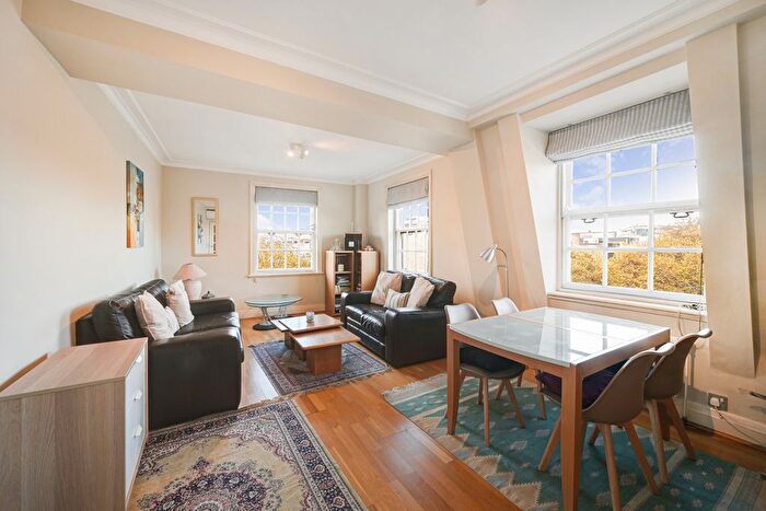 2 Bedroom Terraced House To Rent In Ovington Court, - Brompton Road, SW3