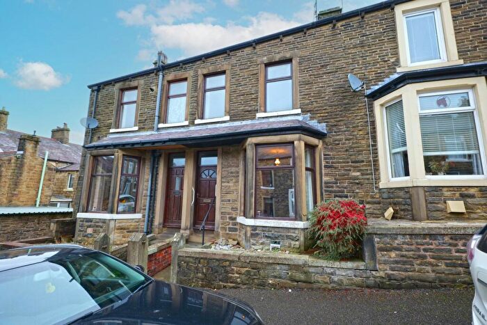 3 Bedroom Terraced House For Sale In Lincoln Road, Earby, BB18