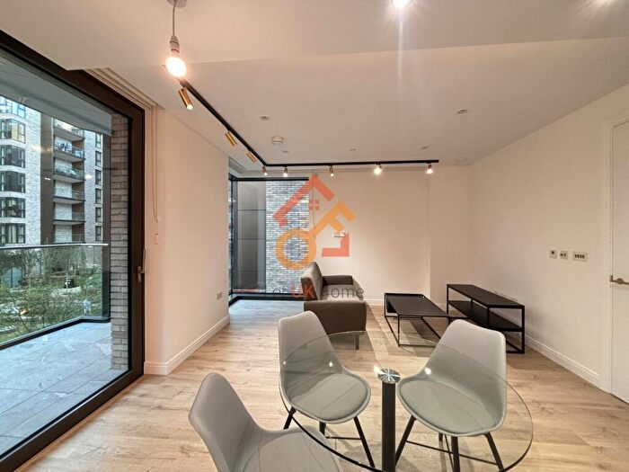 2 Bedroom Flat To Rent In Vermont House, Dingley Road, London, EC1V