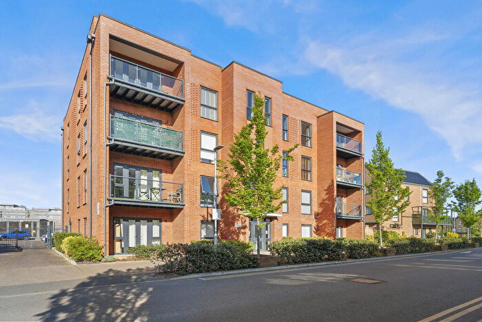 2 Bedroom Apartment For Sale In Felnex Avenue, Hackbridge, SM6