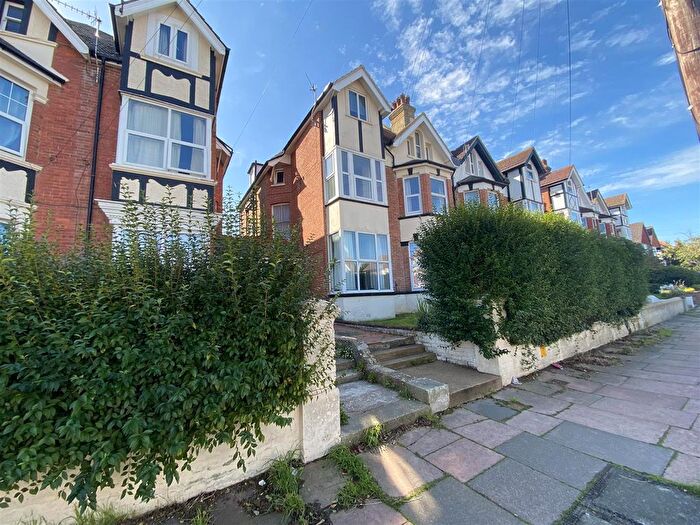 2 Bedroom Flat To Rent In Wickham Avenue, Bexhill-On-Sea, TN39