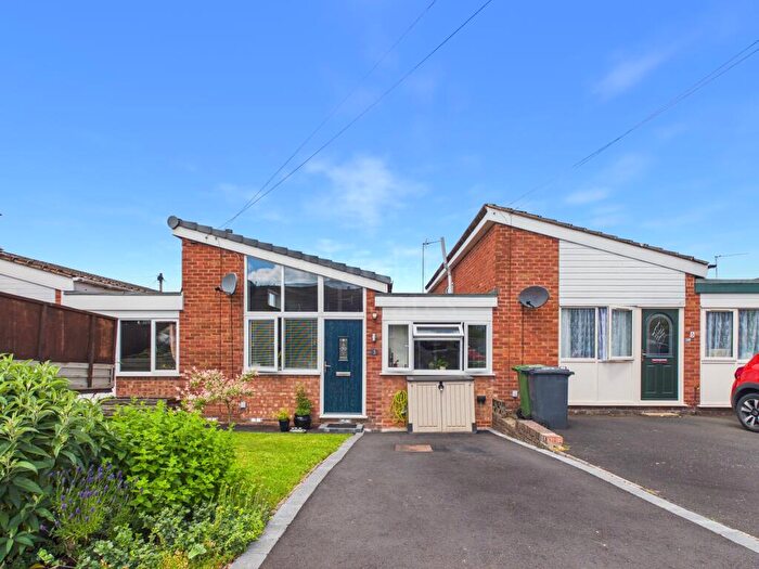 2 Bedroom Terraced House For Sale In Lingfield Road, Bewdley, DY12