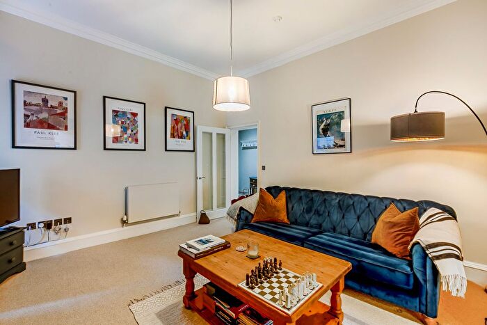 1 Bedroom Flat For Sale In Crofts Lane, Ross-On-Wye, Herefordshire, HR9