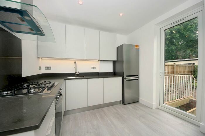 Studio To Rent In Argyle Road, London, W13