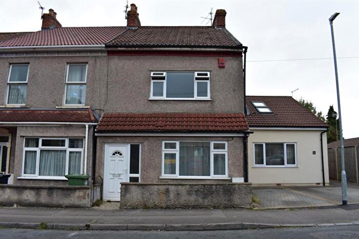2 Bedroom Terraced House To Rent In Hilltop Road, Bristol, BS16