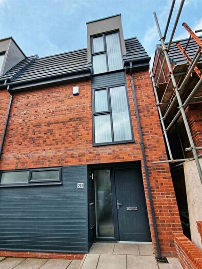 4 Bedroom Semi-Detached House To Rent In Darmonds Green Avenue, Liverpool, L6