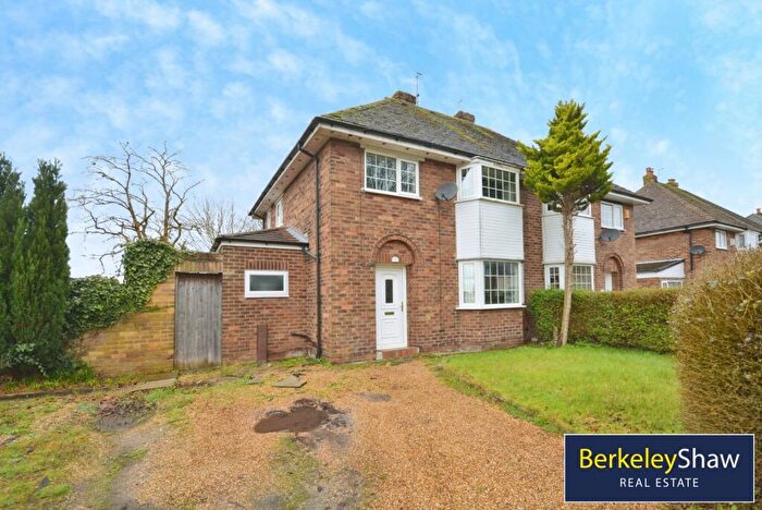 3 Bedroom Semi Detached House For Sale In Whalley Drive, Aughton, Ormskirk, L39