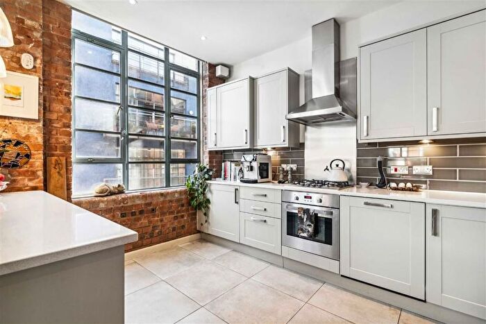 2 Bedroom Flat To Rent In Boss Street, Shad Thames, SE1